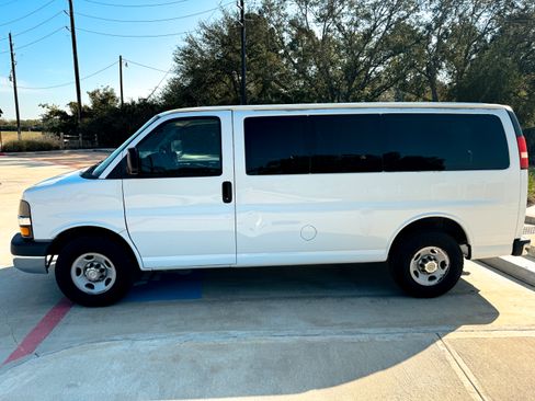 Used 2013 Chevrolet Express 3500 LT w/ LT Preferred Equipment Group image 5