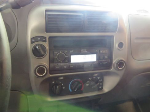 Used 2008 Ford Ranger XL AWD/4WD image 16