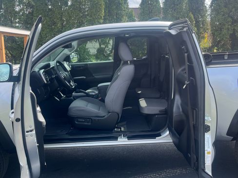 Used 2023 Toyota Tacoma SR5 w/ SX Package image 14