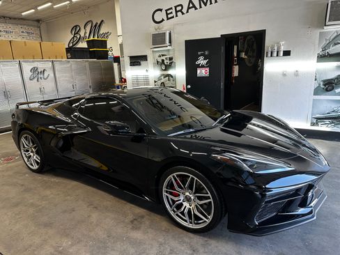 Used 2021 Chevrolet Corvette Stingray Premium Conv w/ Z51 Performance Package image 16
