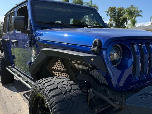 Used 2018 Jeep Wrangler Unlimited Sport S image 12