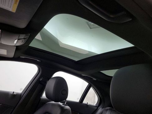 Used 2018 Mercedes-Benz C 300 C 300 4MATIC Sedan 4D image 24