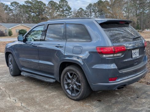 Used 2019 Jeep Grand Cherokee Limited X image 2