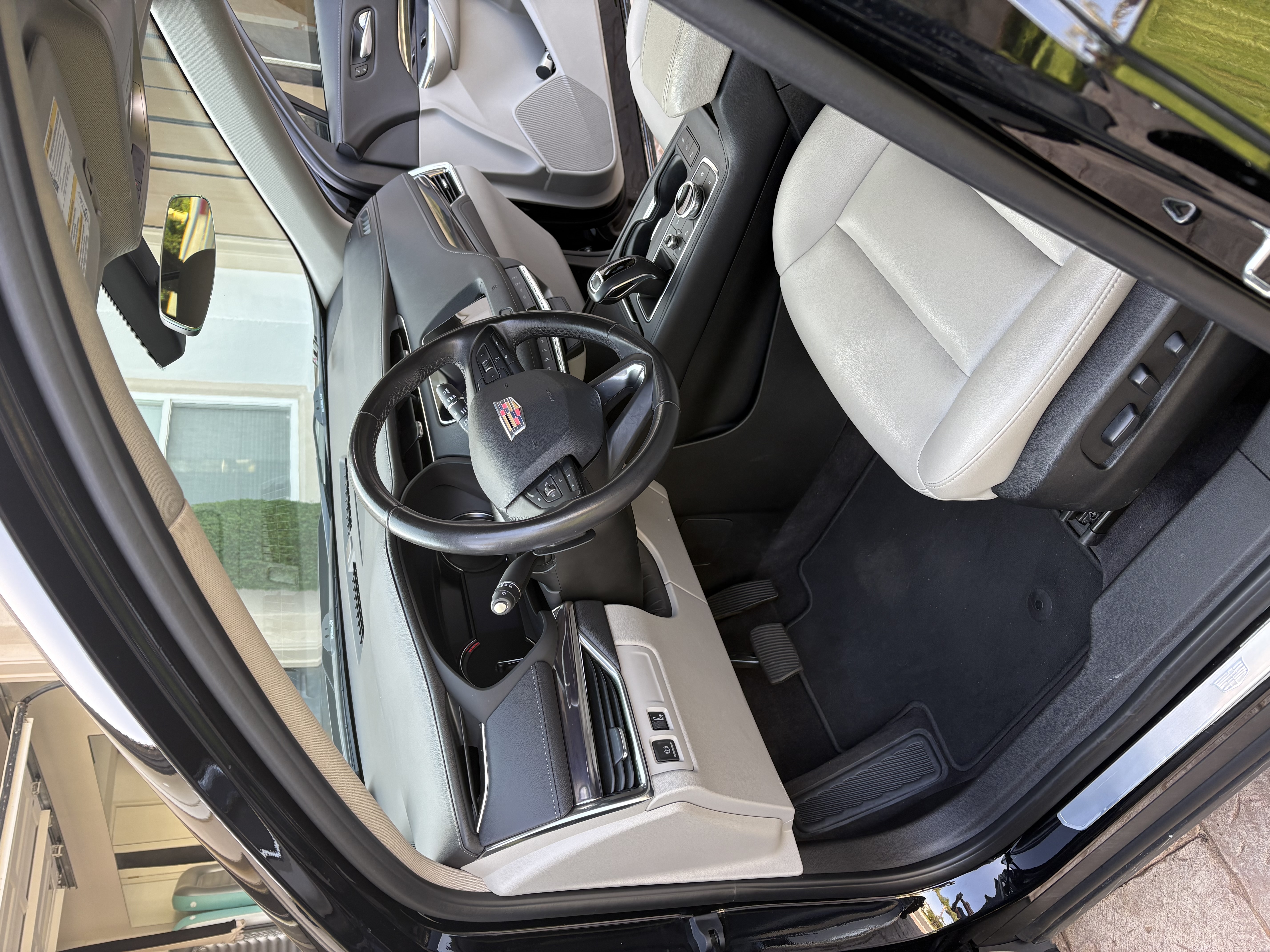 Used 2019 Cadillac XT4 Luxury FWD image 5
