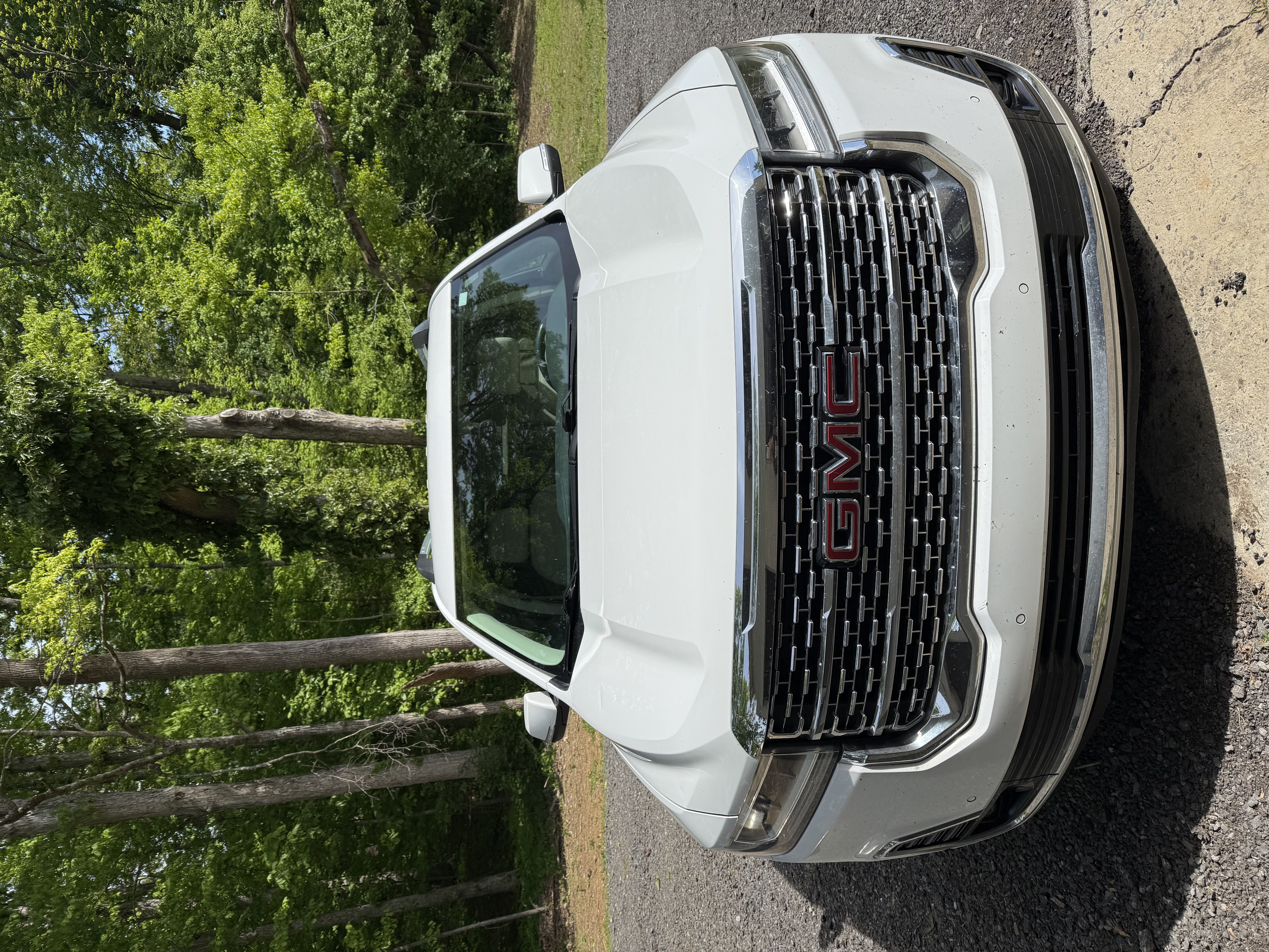 Used 2020 GMC Acadia Denali FWD image 2