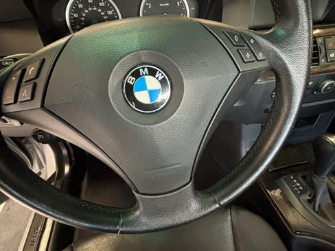 Used 2004 BMW 530i Sedan RWD image 4