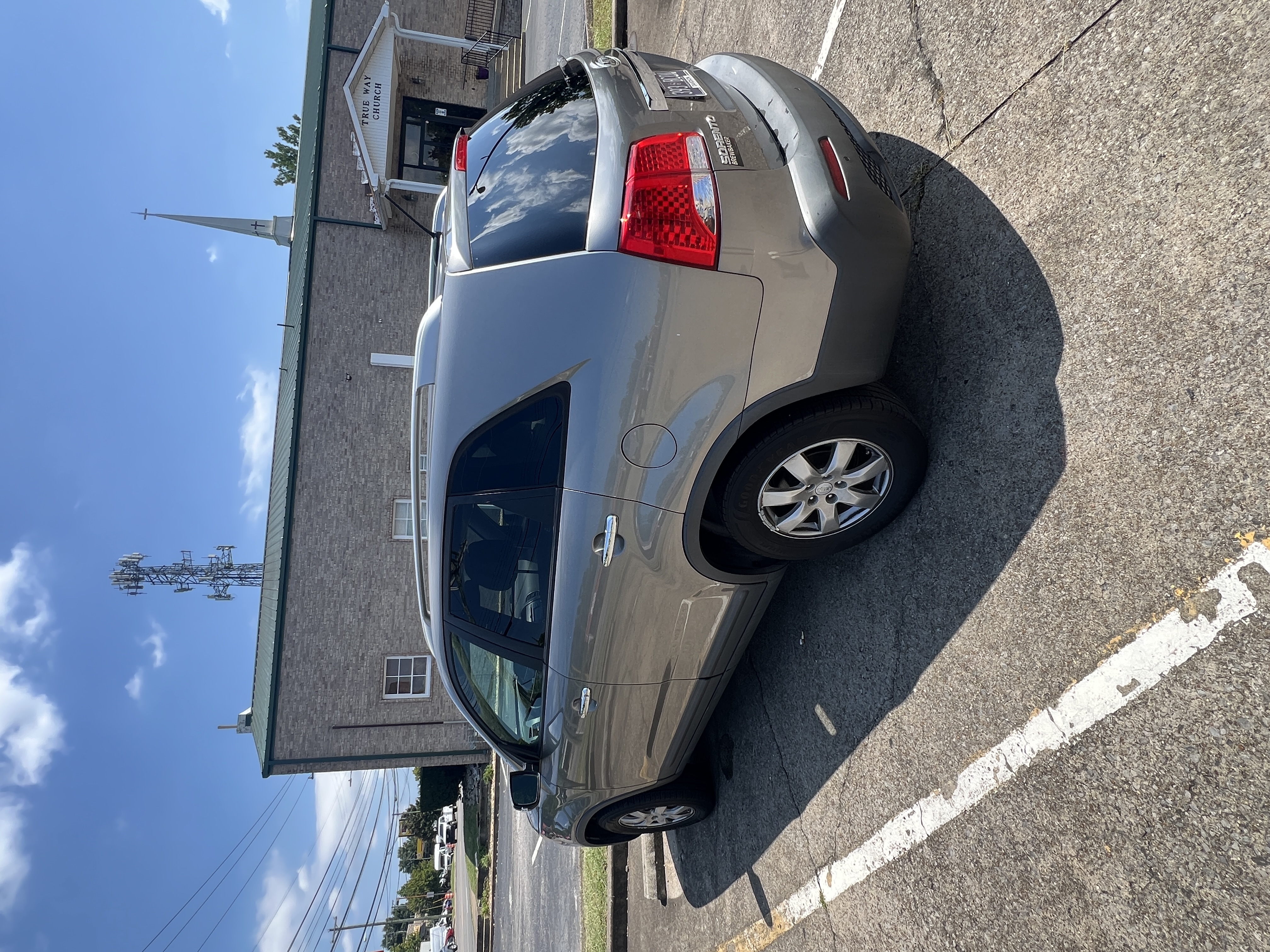 Used 2011 Kia Sorento 2WD w/ Convenience Pkg image 9