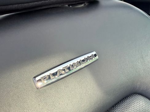 Used 2019 Ford F150 Platinum w/ Equipment Group 701A Luxury image 10