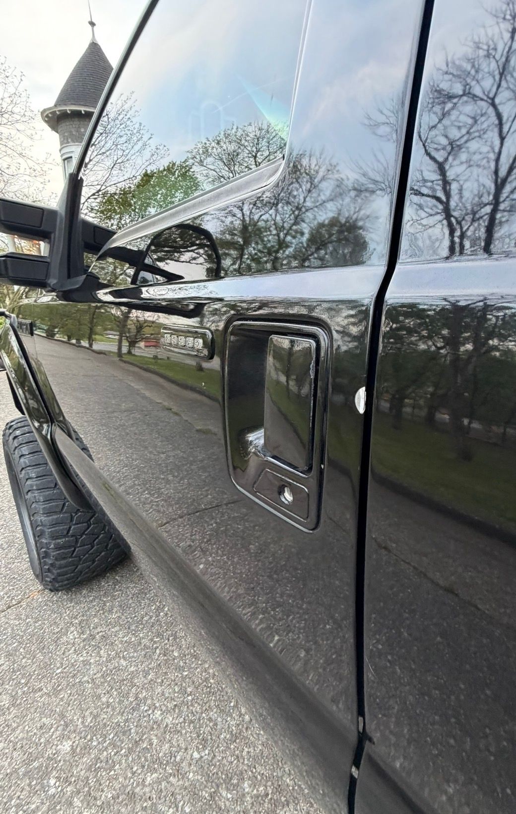 Used 2005 Ford Excursion XLT AWD/4WD image 22