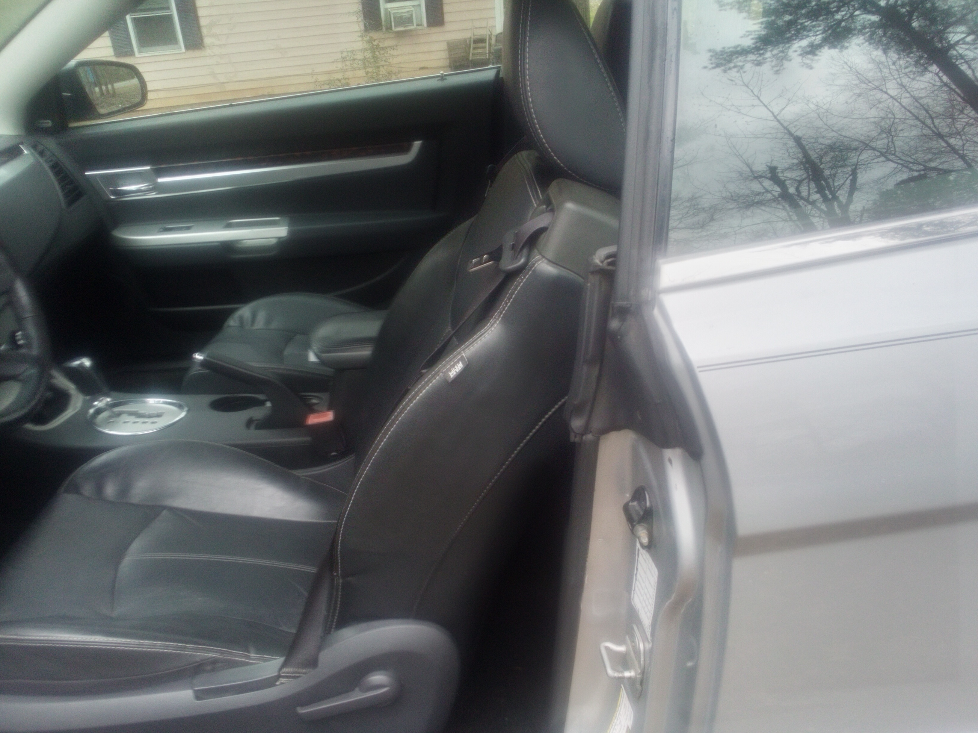 Used 2009 Chrysler Sebring Limited FWD image 8