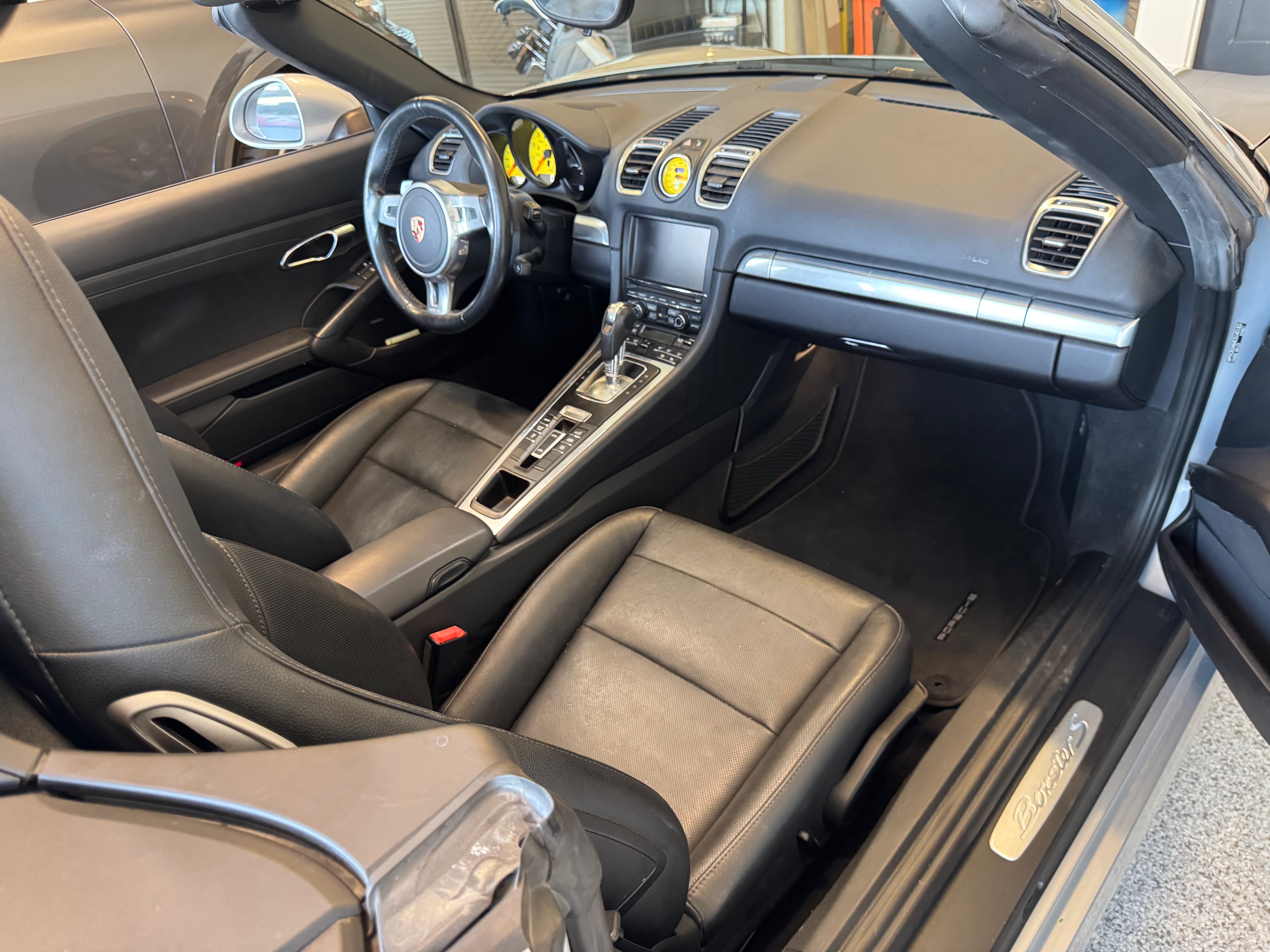 Used 2014 Porsche Boxster S RWD image 13