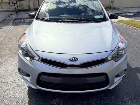 Used 2015 Kia Forte Koup SX w/ SX Premium Package image 4