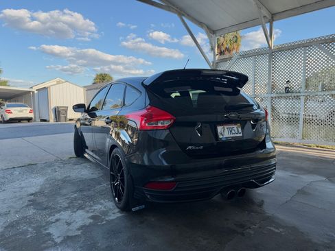 Used 2016 Ford Focus ST w/ Equipment Group 402A image 9