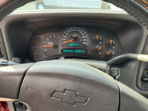 Used 2003 Chevrolet Avalanche 4x4 image 5
