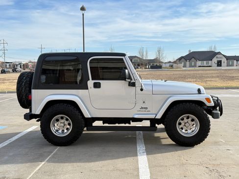 Used 2003 Jeep Wrangler X image 2