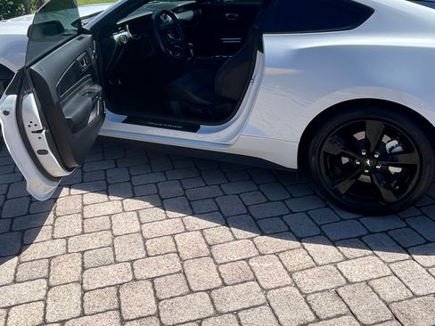 Used 2022 Ford Mustang Premium w/ Equipment Group 201A image 4