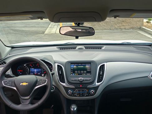 Used 2019 Chevrolet Equinox LT FWD image 14