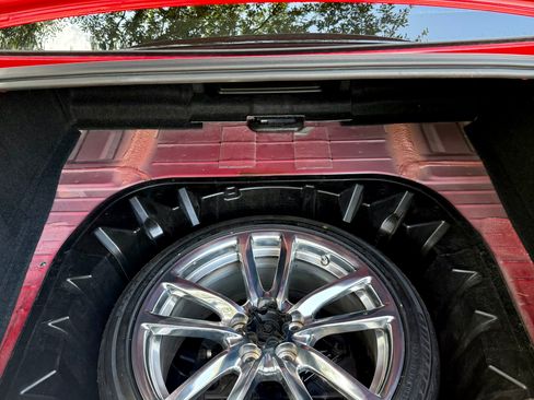 Used 2014 Chevrolet SS RWD image 28