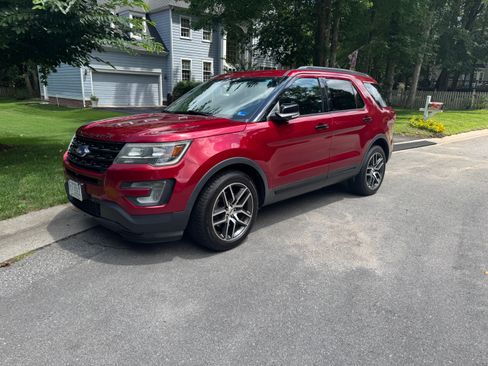 Used 2016 Ford Explorer Sport w/ Equipment Group 401A AWD/4WD image 4
