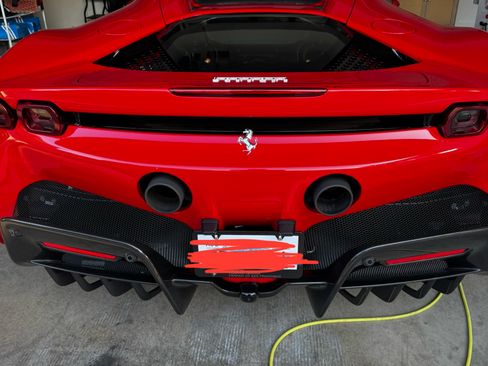 Used 2023 Ferrari SF90 Stradale image 8