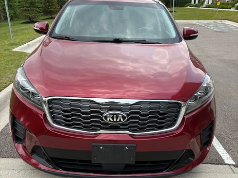 Used 2020 Kia Sorento LX w/ LX I4 Convenience Package image 4