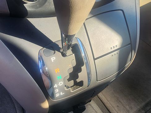 Used 2006 Toyota Sienna LE image 9