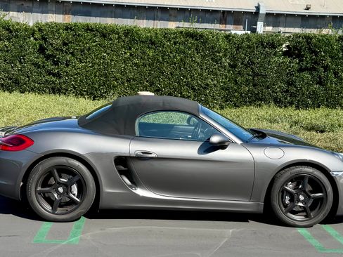 Used 2013 Porsche Boxster Convertible 2D image 10