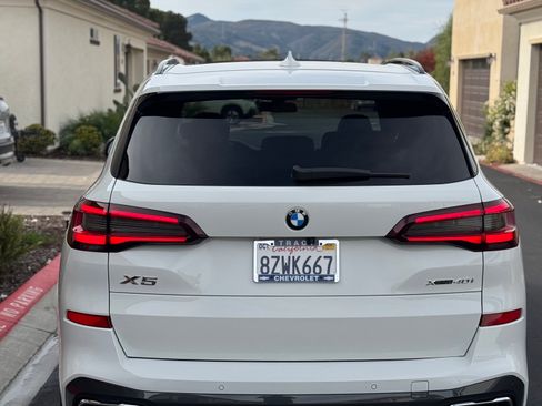 Used 2021 BMW X5 xDrive40i w/ M Sport Package image 4