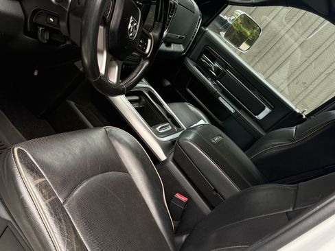 Used 2016 RAM 3500 Laramie Longhorn AWD/4WD image 11