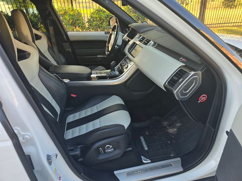 Used 2016 Land Rover Range Rover Sport SVR image 4