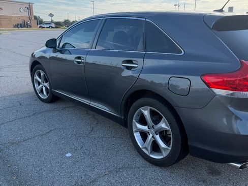 Used 2012 Toyota Venza Limited FWD image 2