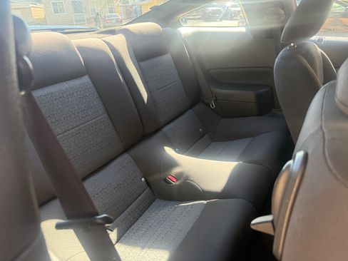 Used 2006 Ford Mustang Premium RWD image 21
