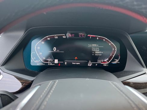 Used 2021 BMW X6 xDrive40i w/ Executive Package image 1