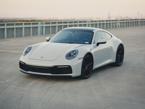 Used 2022 Porsche 911 Carrera S RWD image 4