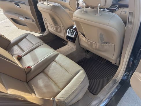 Used 2013 Mercedes-Benz S 550 4MATIC image 12