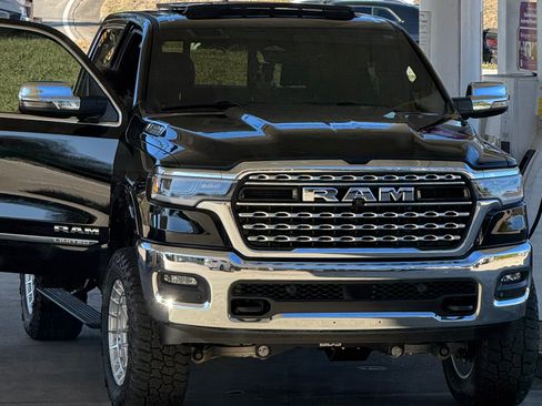 Used 2025 RAM 1500 Limited w/ Bed Utility Group AWD/4WD image 10