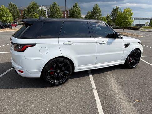 Used 2020 Land Rover Range Rover Sport SVR AWD/4WD image 4