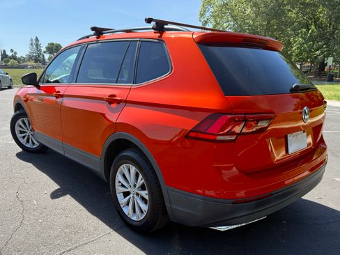 Used 2018 Volkswagen Tiguan S image 5