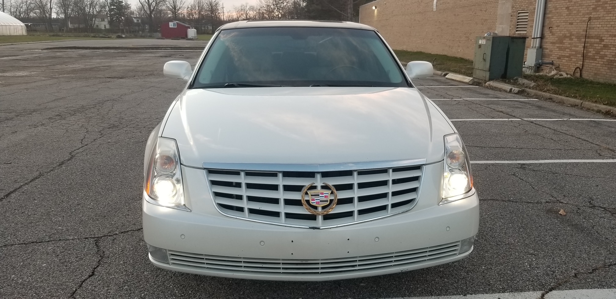 Used 2011 Cadillac DTS Premium FWD image 6