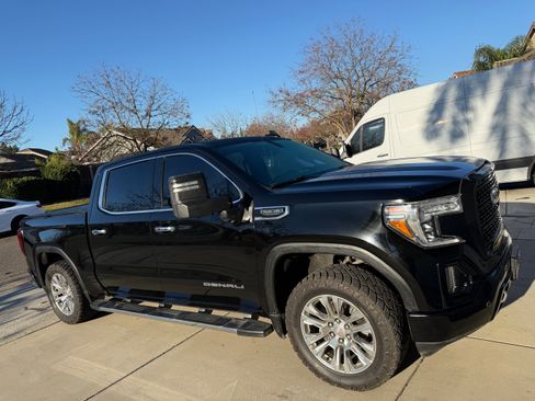 Used 2021 GMC Sierra 1500 Denali image 4