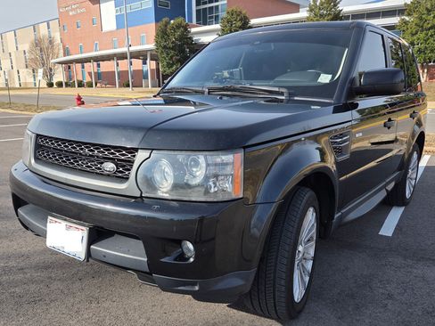 Used 2011 Land Rover Range Rover Sport HSE image 2