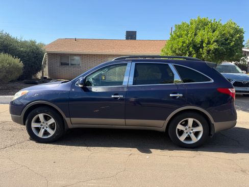 Used 2010 Hyundai Veracruz Limited FWD image 2