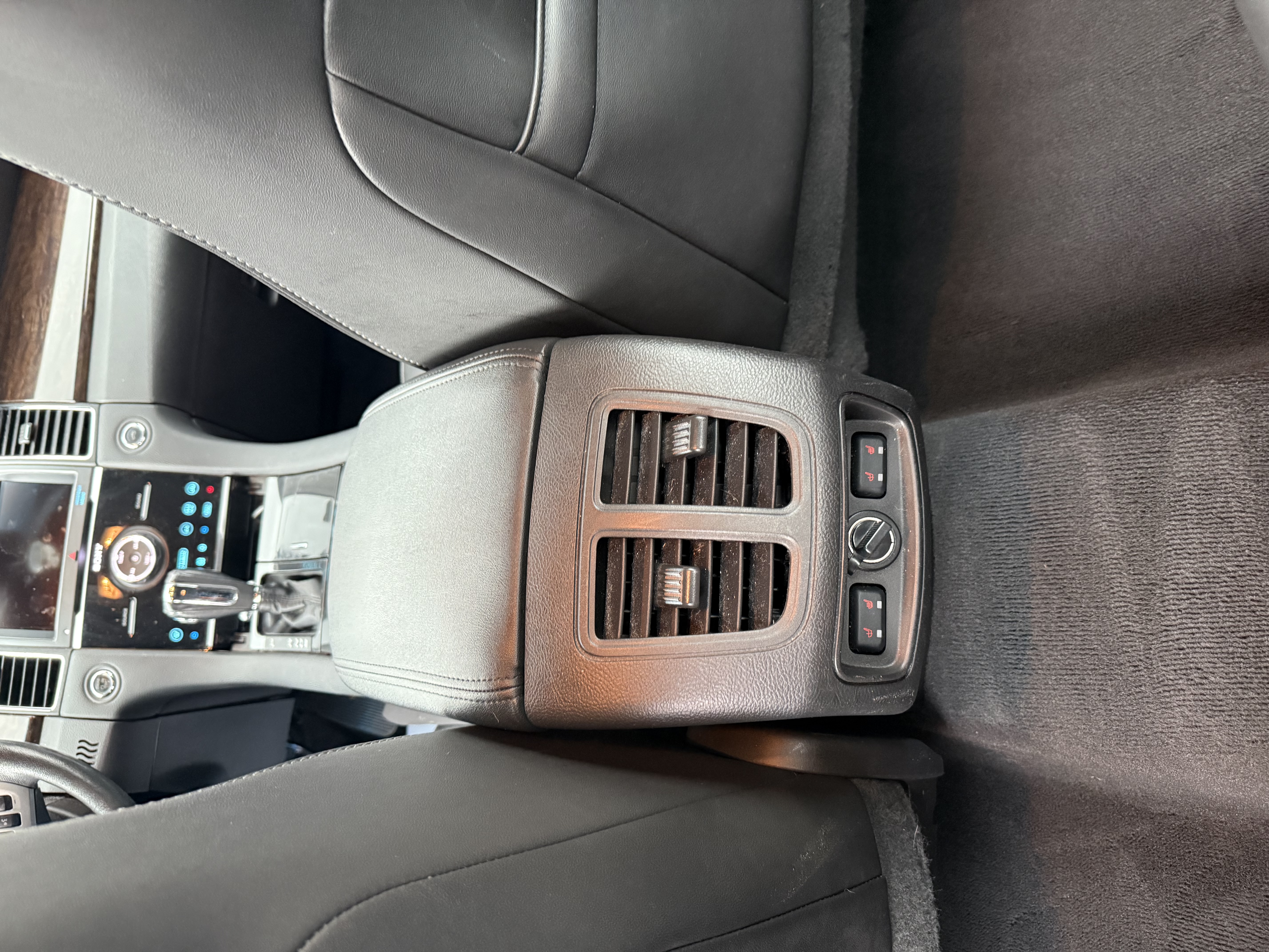 Used 2019 Ford Taurus Limited AWD/4WD image 12