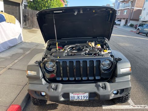 Used 2020 Jeep Wrangler Sport image 6