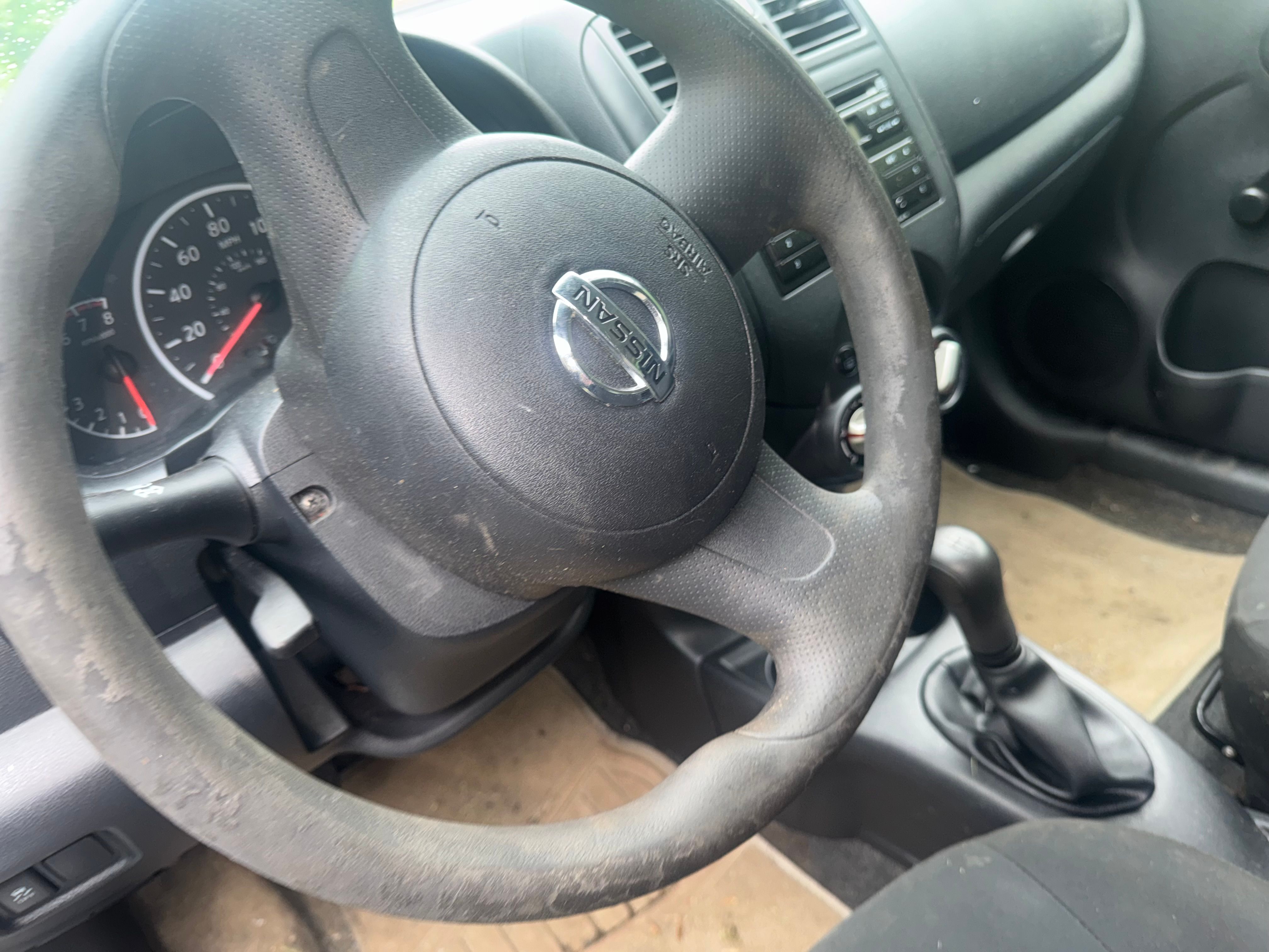 Used 2014 Nissan Versa S FWD image 7