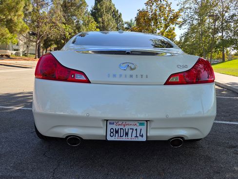 Used 2015 INFINITI Q60 Journey w/ Premium Package RWD image 8