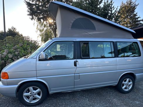 Used 2002 Volkswagen Eurovan MV FWD image 10