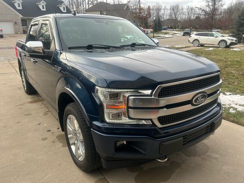 Used 2019 Ford F150 Platinum w/ Equipment Group 701A Luxury image 5