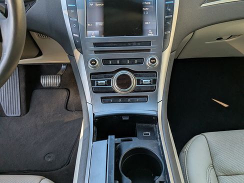 Used 2020 Lincoln MKZ Reserve w/ Elements Package image 13