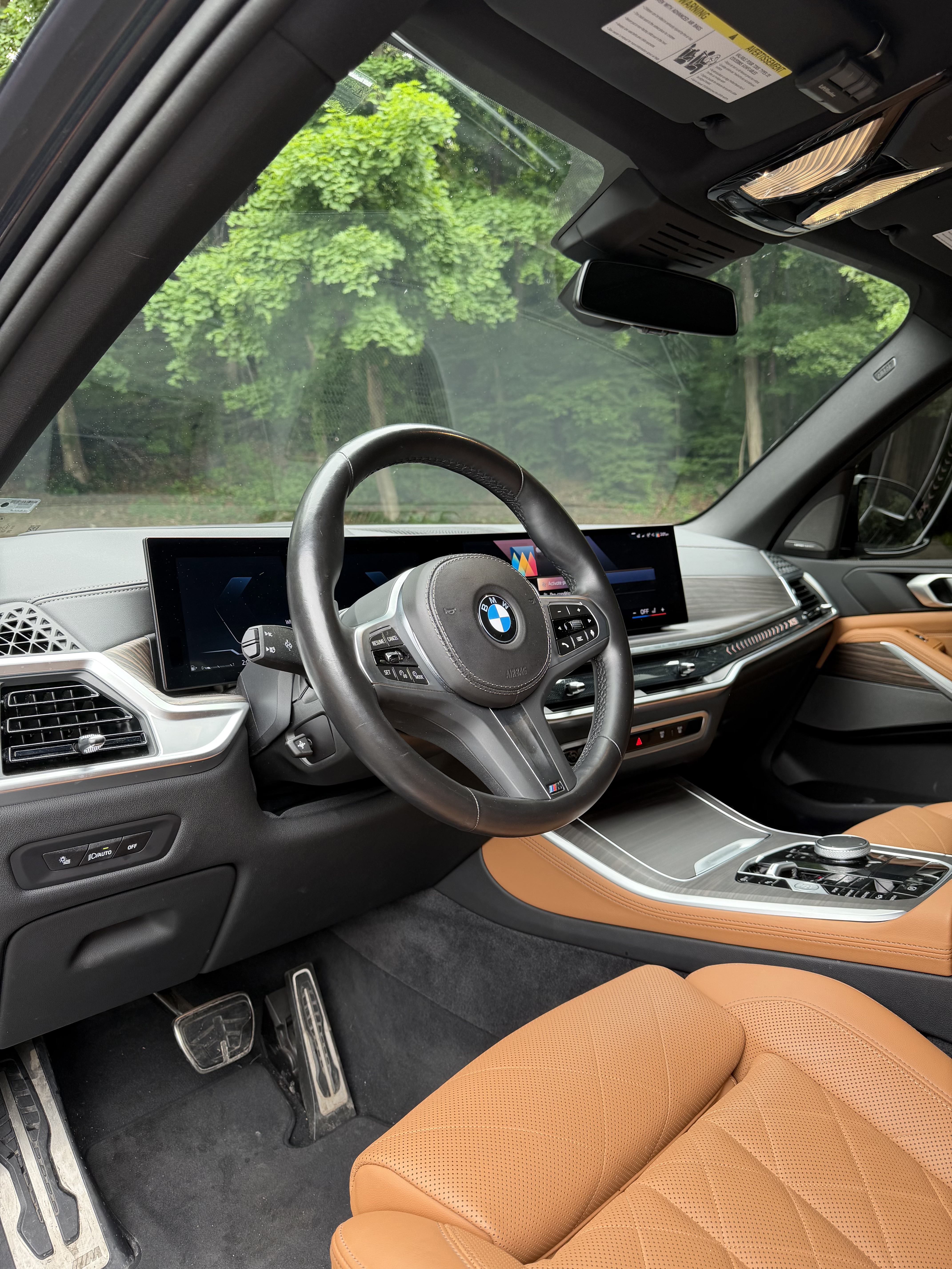Used 2024 BMW X5 xDrive40i w/ M Sport Package AWD/4WD image 10